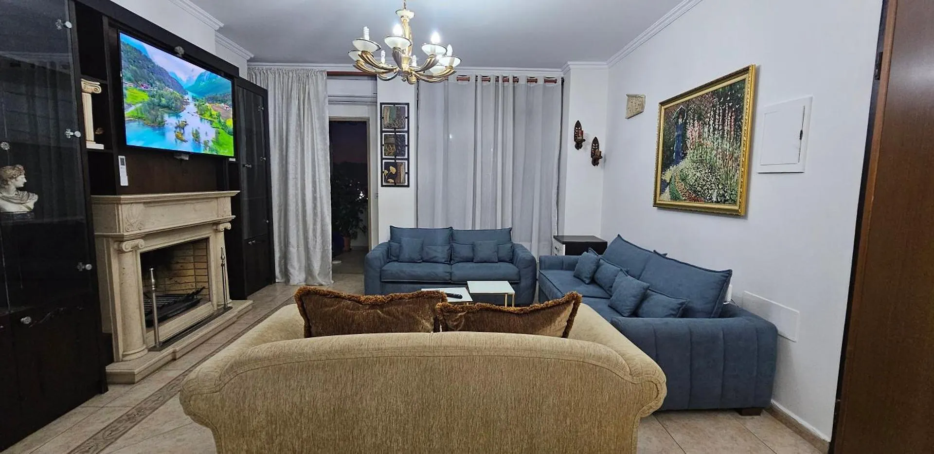 Skanderbeg Square Explorer Apartments Tirana Albanien
