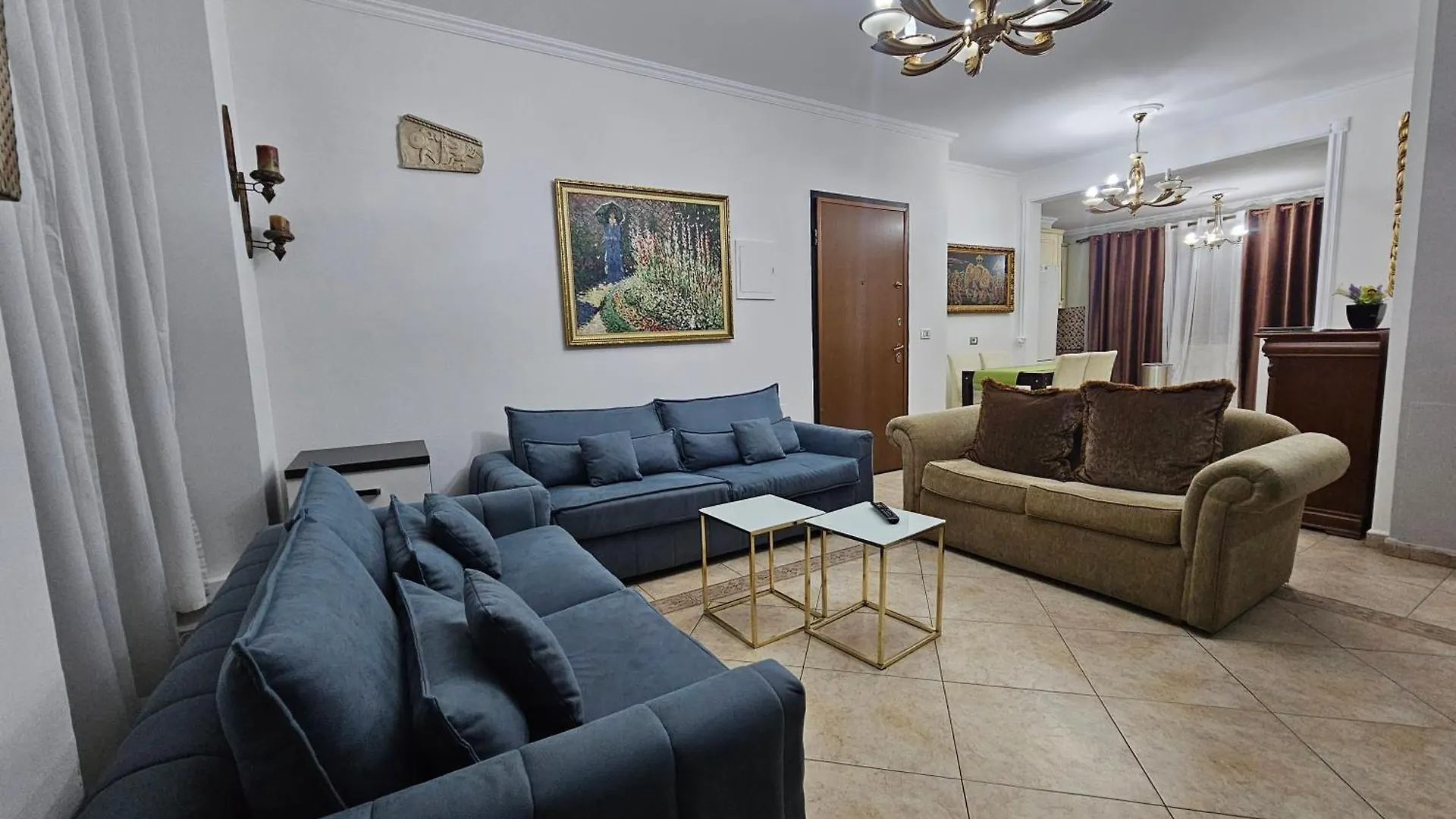 Skanderbeg Square Explorer Apartments Tirana